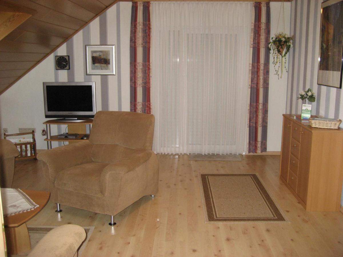Ferienwohnung In Der Vulkaneifel ウルメン エクステリア 写真